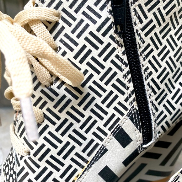 Funky Goby Wedge Booties - Picture 7 of 12